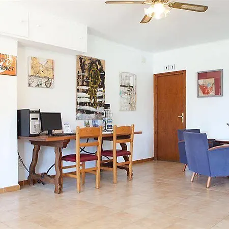 Niu D'aus Apart Otel 3*