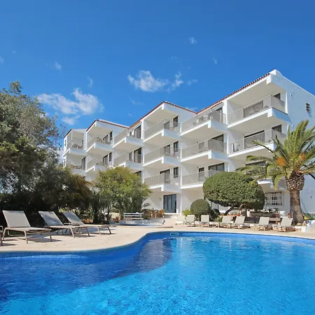 Hotel apartamentowy Niu D'aus 3*